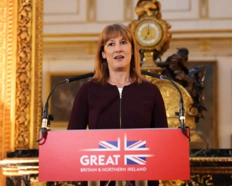 UK Treasury Borrowing Increases to Unexpected £18bn in August
